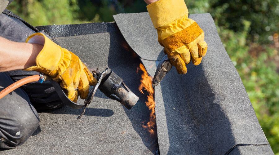 Professional flood damage restoration services in Center Hill, FL